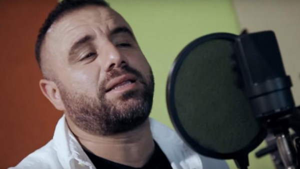 الفنان عوض طنوس اول فلسطيني يقدم الاغنية الشبابية العراقية