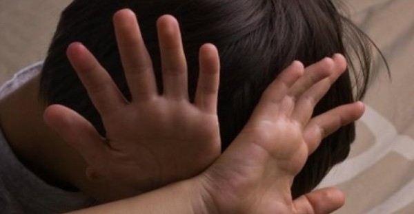 حبس عاطل اغتصب وهتك عرض أطفال زوجته الأربعة بمصر