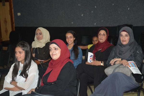 مركز يافا الثقافي يعرض فيلم "أبيض وأسود" للمخرجة الفلسطينية رنا مطر