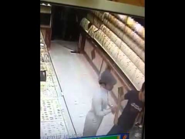 قاضي وداعية سعودي يحذر من نشر مقاطع السارقين دون حكم قضائي: تشهير وإساءة