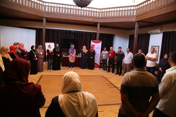 برنامج غزة للصحة النفسية يختتم دورة تدريبية بعنوان إدارة الضغوط والرعاية الذاتية