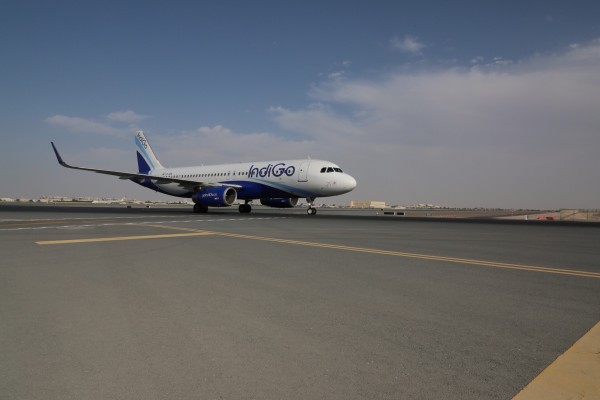مطار أبوظبي الدولي يستقبل أولى رحلات شركة "إنديجو" الهندية