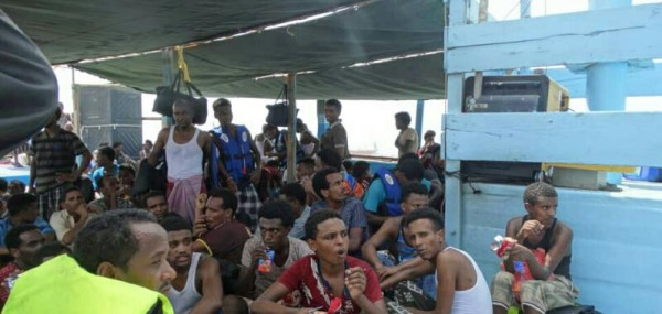 منظمة الهجرة الدولية ترحل 136 مهاجراً أثيوبياً غير شرعى عبر ميناء الحديدة