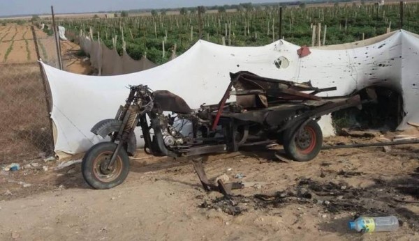 إصابتان باستهداف طائرات الاحتلال لدراجة نارية شرقي القطاع