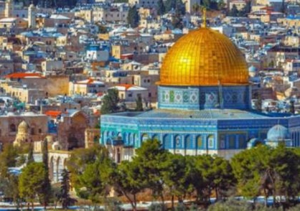 المجلس الأعلى لرابطة العالم الإسلامي يحث المسلمين لشد الرحال إلى القدس