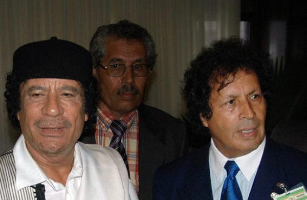 شاهد: قذاف الدم يكشف رقمًا خُرافيًا لثروة "معمّر القذافي"