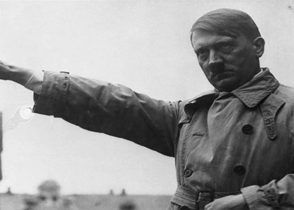 وفاة الرجل الذي منع "هتلر" من إنتاج سلاح نووي