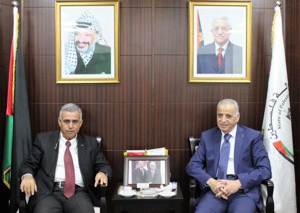رئيس المحكمة العليا يستقبل وزير الحكم المحلي حسين الأعرج