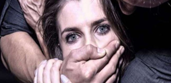 فيديو:أُجبرت على ممارسة "الجنس" مع مئة رجل في السادسة عشرة من عمرها
