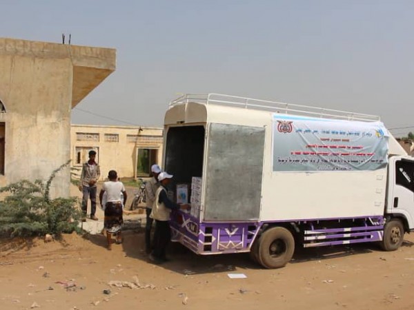مؤسسة جيل الإبداع للتنمية تزود المركز الصحى بالزيدية بشحنة أدوية لعلاج