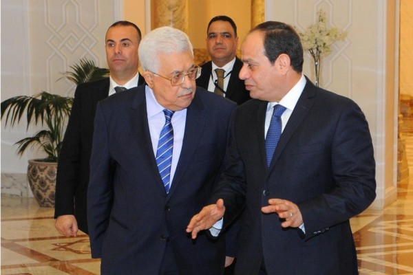السيسي للرئيس عباس: مصر ستواصل جهودها لدعم القضية الفلسطينية