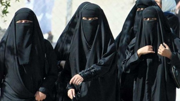 شاهد: داعية مصري: النقاب ليس خطرًا على أمن مصر وإنما البلاطين "المقطعة"