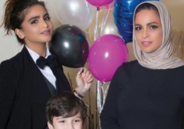 فيديو:"حلا الترك" تصدم الجميع بتصرفاتها.. " تتطاول على والدتها وتضحك بصوت عالٍ"