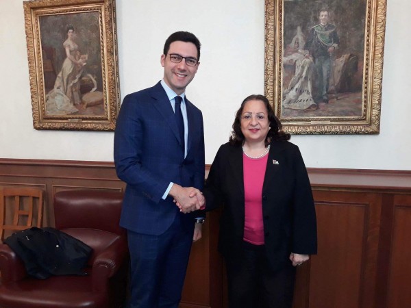 سفيرة فلسطين بإيطاليا تلتقي رئيس كتلة حركة خمس نجوم في البرلمان الإيطالي