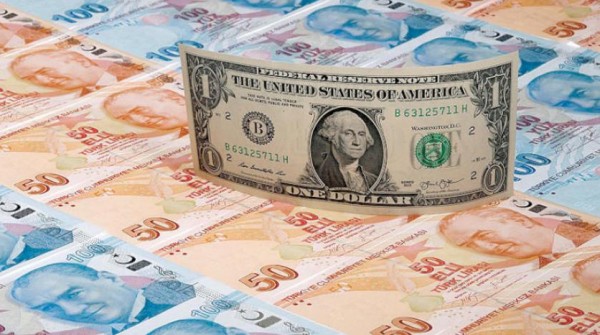 احتياطي تركيا من النقد الأجنبي يهبط لأدنى مستوى في 5 سنوات