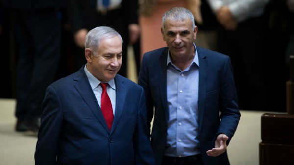 الإذاعة الإسرائيلية: نتنياهو راضٍ عن نجاح مساعيه لإنقاذ الائتلاف الحكومي