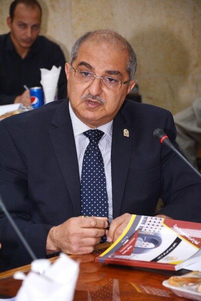 رئيس جامعة أسيوط يعين رئيس قسم بكلية الطب ومشرف على مركز تعليم اللغة الانجليزية