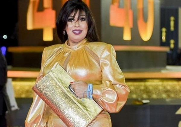 لن تتخيلوا كم سعر فستان فيفي عبده بمهرجان القاهرة الذي عرضها للانتقاد