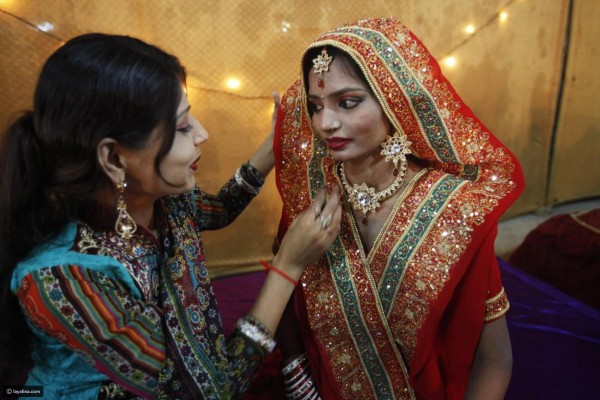 30 صورة مذهلة للزي التقليدي للأعراس حول العالم