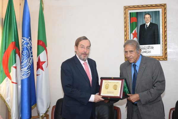سعادة سفير مملكة اسبانيا بالجزائر ضيف السيد المدير العام للأمن الوطني