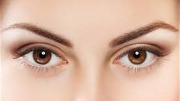 لعيون أجمل .. ماسك طبيعي لعلاج مشكلات محيط العين