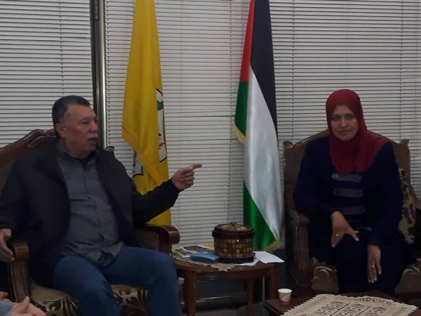 حلس يتسلم التقرير السنوي لدائرة الأشبال والزهرات بغزة