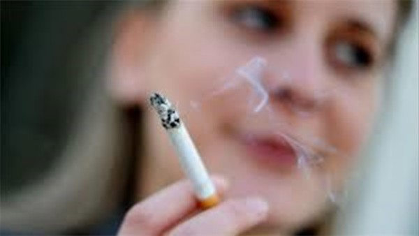 عدو الجمال.. 10 حقائق صادمة تجبر النساء على ترك التدخين
