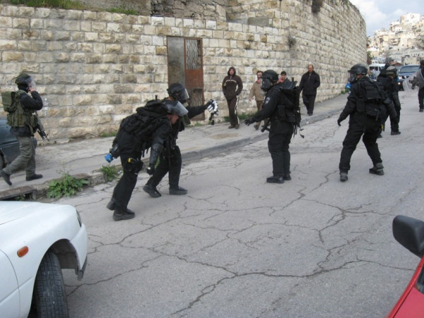 خلال اقتحام سلوان: الاحتلال يُصيب طفلين ويعتقل آخرين
