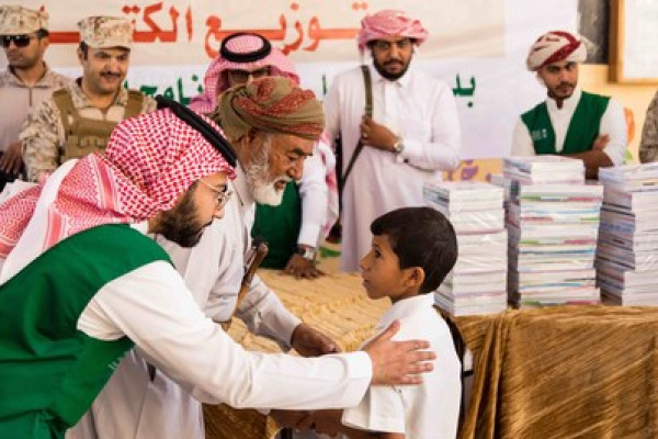افتتاح وتدشين مشاريع في قطاع الطاقة والمياه والتعليم والنقل في المهرة اليمنية