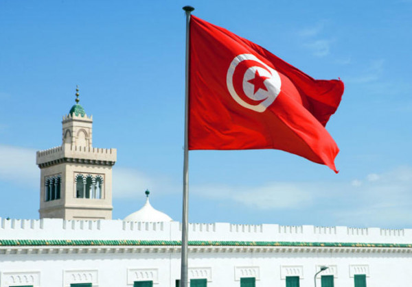 قرار رئاسي بـ "تمديد حالة الطوارئ في كامل تراب الجمهورية لمدّة شهر واحد" بتونس