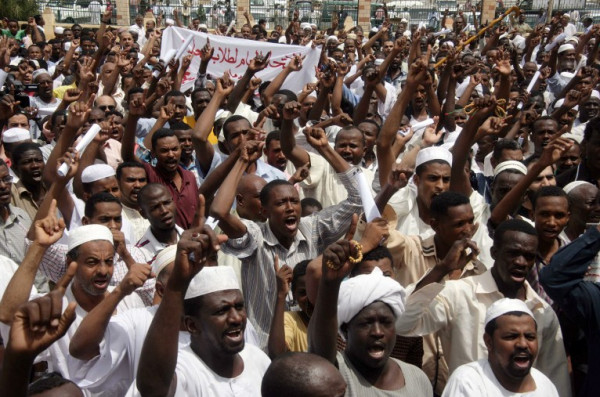 مقتل ثلاثة سودانيين خلال احتجاجات وقعت في أم درمان