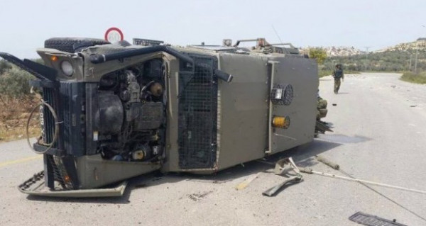إصابة عدد من جنود الاحتلال بانقلاب سيارة جيب عسكرية جنوب إسرائيل