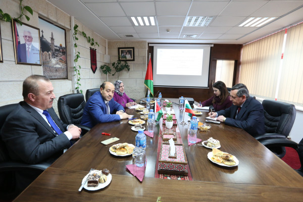 أبو زيد يبحث مع سفراء رومانيا وبلغاريا تعزيز التعاون في مجال الإدارة العامة