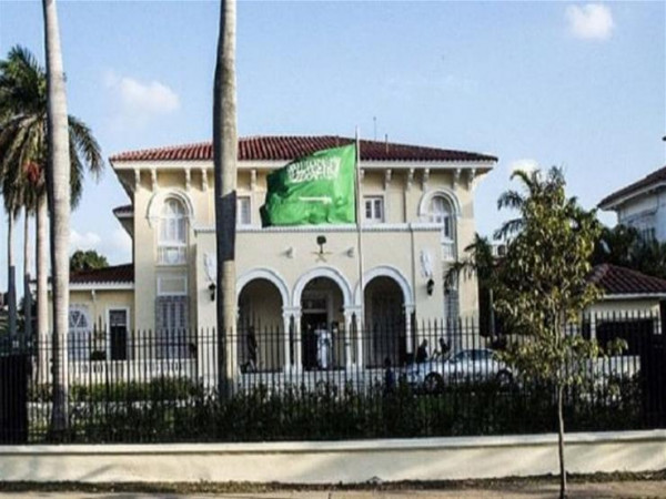 السعودية تنفي صحة التقارير عن افتتاح سفارتها لدى سوريا
