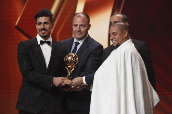 بونجاح يفوز بالكرة الذهبية الجزائرية لسنة 2018 (نسخة PDF تحوي كل التفاصيل)