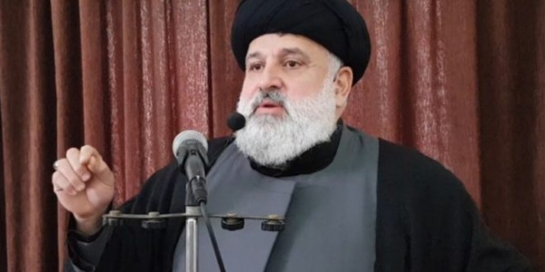 السيد علي عبد اللطيف فضل الله يعزي بالمناضل عباس الجمعة