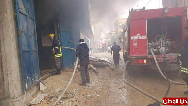 دفاع مدني قلقيلية يُخمد حريقاً في منجرة شرق المحافظة
