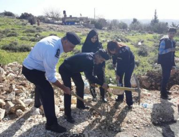 الشرطة تشارك بفعاليات يوم الشجرة بقرية الجبعة بمحافظة بيت لحم