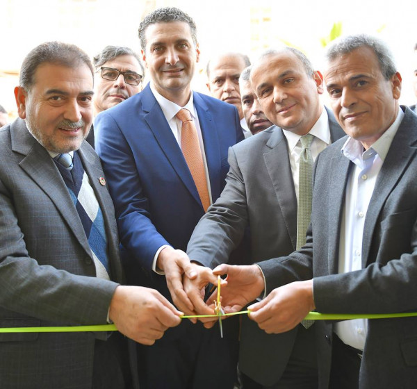 شركة (جوال) تفتتح معرضها الجديد في محافظة قلقيلية