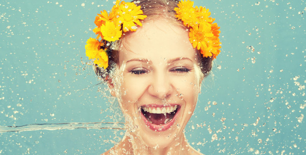 غسل الوجه لمدة 60 ثانية.. صيحة جديدة في عالم العناية بالبشرة