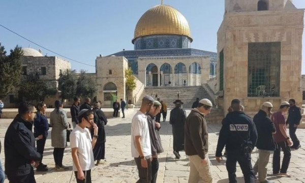 الإسلامية المسيحية: سرطان تهويد القدس يستشري بقطار هوائي