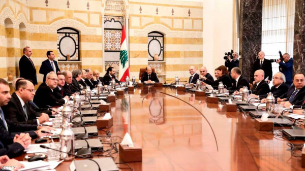 الحكومة اللبنانية تعقد أولى جلساتها لصياغة البيان الوزاري