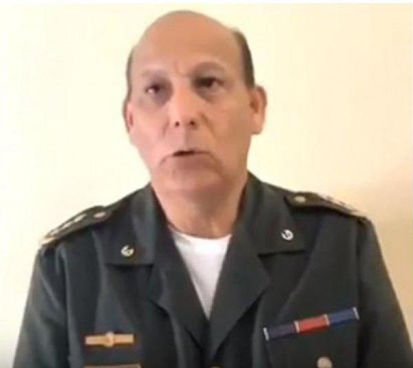 فيديو.. ضابط فنزويلي يعلن انشقاقه عن مادورو وولائه لغوايدو