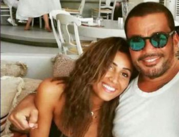 لأول مرة منذ بداية علاقتها بعمرو دياب.. دينا الشربيني تظهر بخاتم زواج