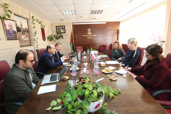 أبو زيد يبحث مع السفيرة البولندية تعزيز التعاون في مجال الإدارة العامة