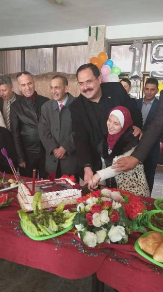 الوزير صيدم يلبي دعوة طالبة كفيفة لحضور عيد ميلادها