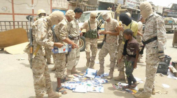قوات الحزام الأمني تحرر أكبر معسكر للقاعدة في اليمن