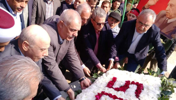 الديمقراطية تنظم وقفة وفاء في مقبرة شهداء الثورة الفلسطينية ببيروت