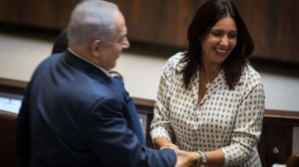 نتنياهو يُهاجم مذيعة إسرائيلية بسبب احتجاجها على تصريحات وزيرة ضد العرب