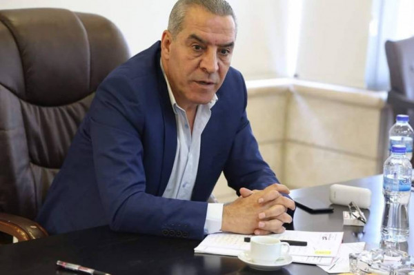 حسين الشيخ: أدوات القمع الحمساوية تُنكل بالمواطنين المطالبين بوقف الضرائب